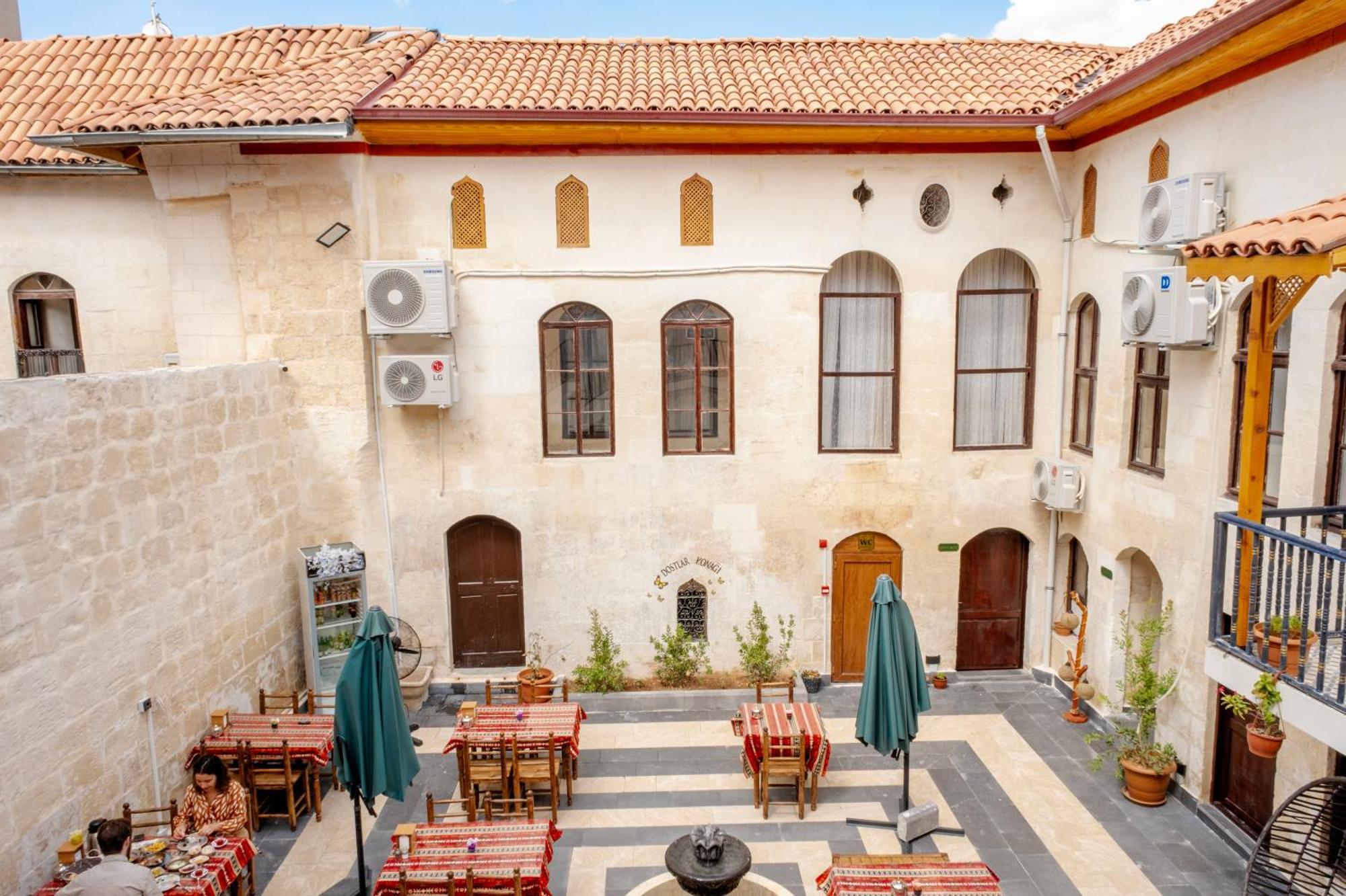 Hotel Dostlar Konagi Sahinbey Esterno foto