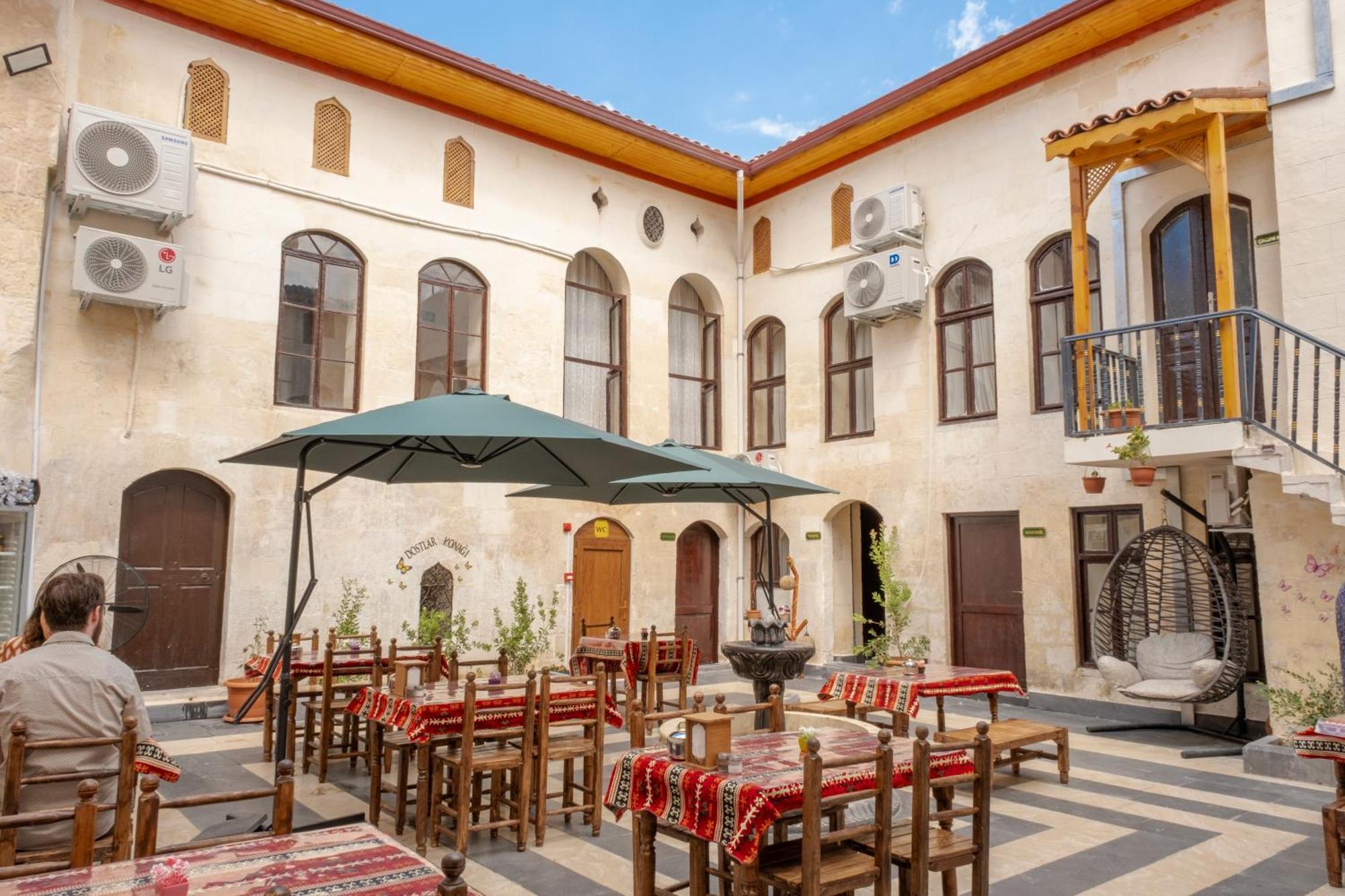 Hotel Dostlar Konagi Sahinbey Esterno foto