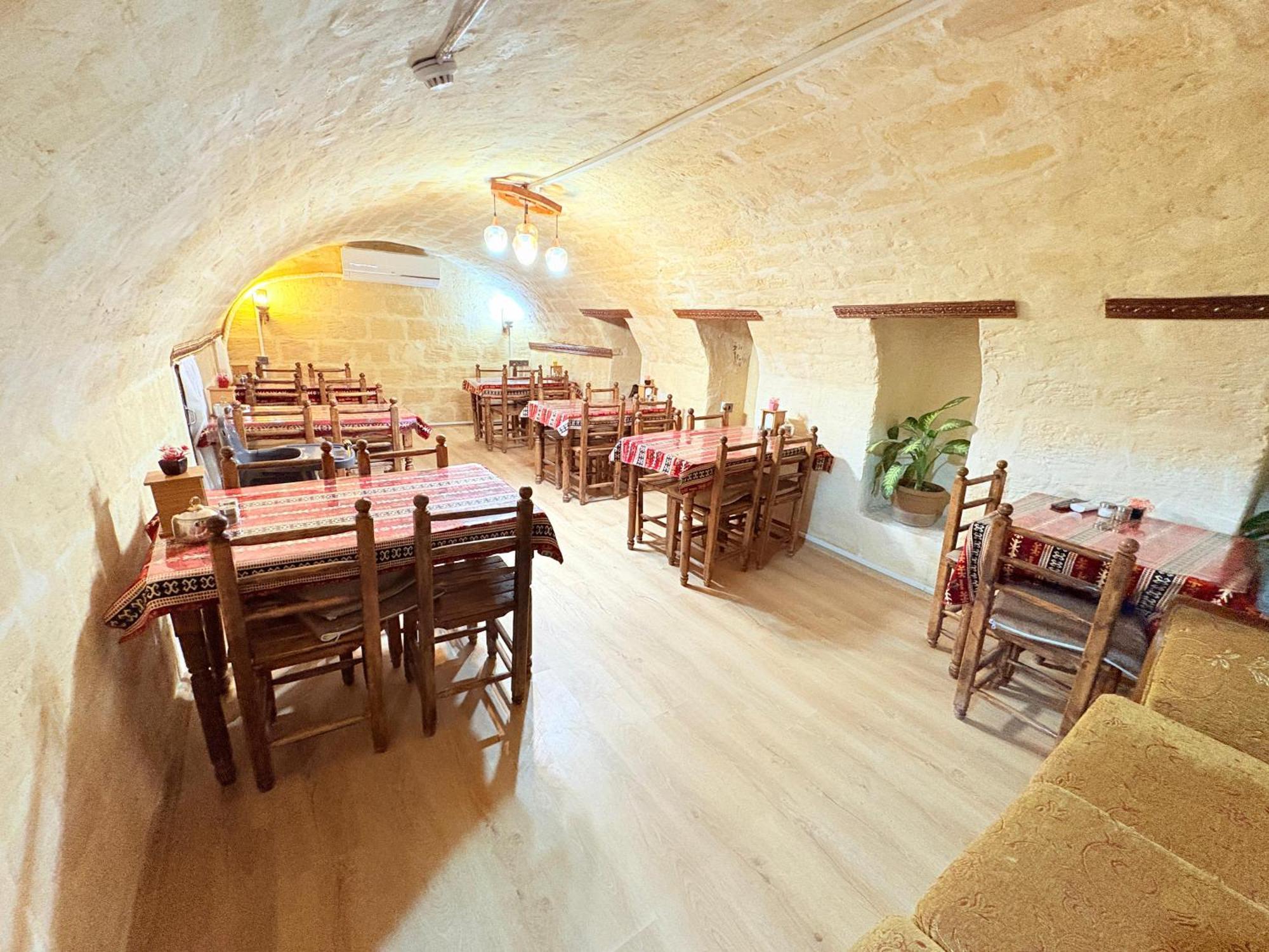 Hotel Dostlar Konagi Sahinbey Esterno foto
